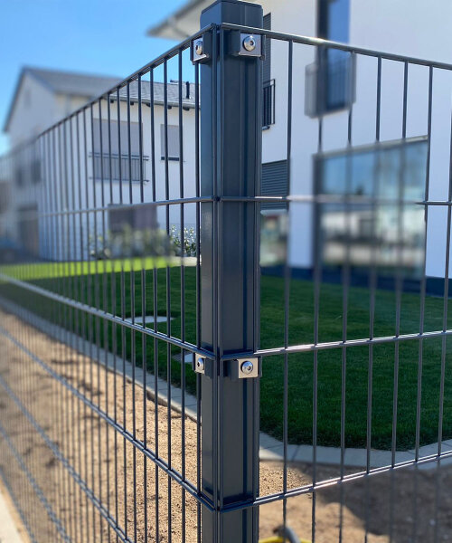 Eckpfosten für Doppelstabmattenzaun Zaunhöhe 1,03m RAL7016 Anthrazit