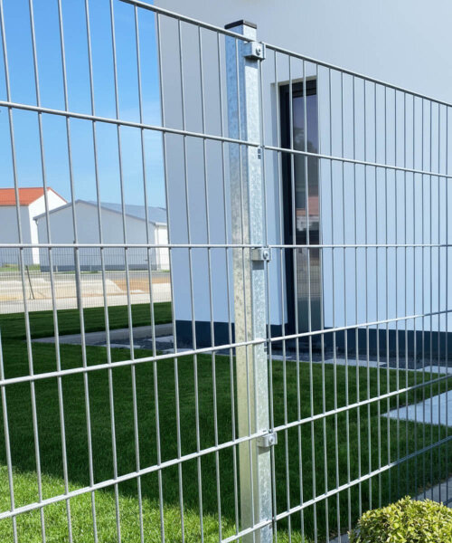 Pfosten für Doppelstabmattenzaun Zaunhöhe 0,63m - feuerverzinkt